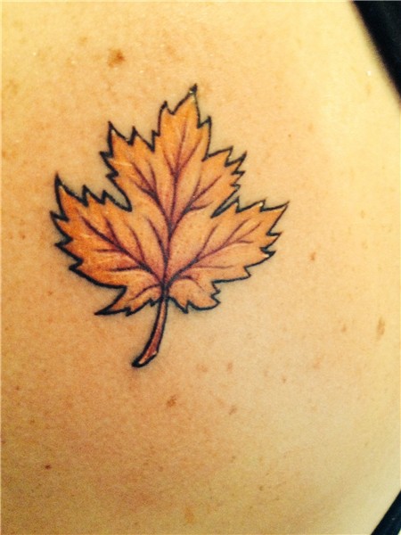 Maple leaf tattoo Autumn tattoo, Fall leaves tattoo, Tattoos