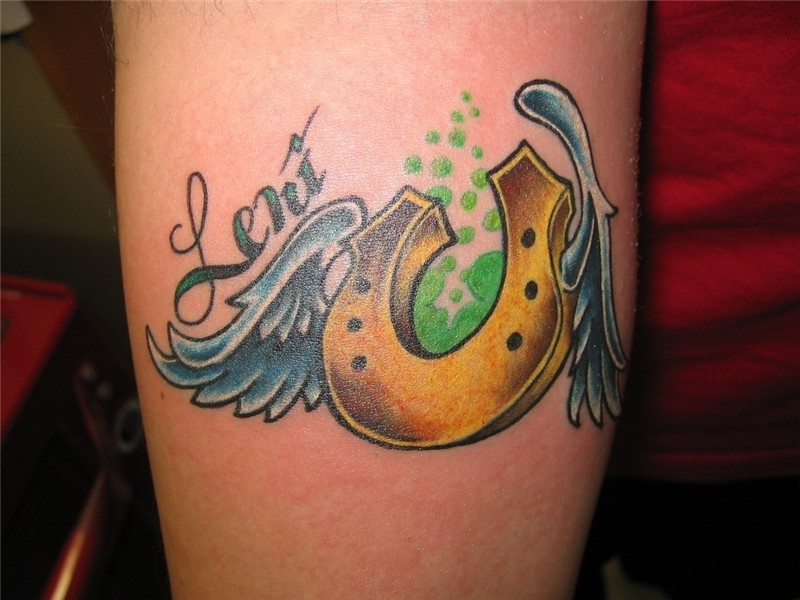 Massive Collection of Best Horseshoes Tattoo Designs - Yusra