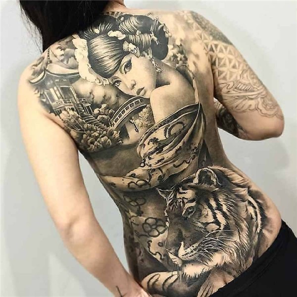 Matias Noble Back tattoo women, Picture tattoos, Full back t