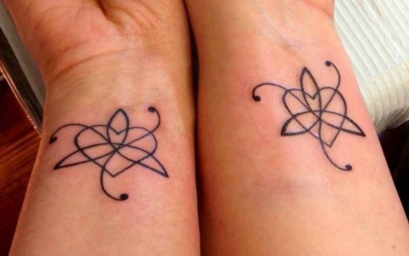 Means sister in Celtic #sistertattoo #tattoo Tatuajes de sím