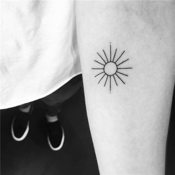 Minimalist Sun Tattoo by Anna Reh Sun tattoos, Minimalist ta