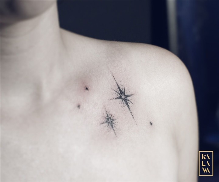Minimal neverland stars tattoo in dotwork. Tatouage minimali