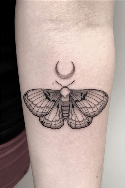 Moth tattoo 1/2 in 2021 Moth tattoo, Insect tattoo, Foot tat