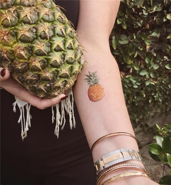 PINEAPPLE TATTOO Pineapple tattoo, Pinapple tattoos, Pineapp