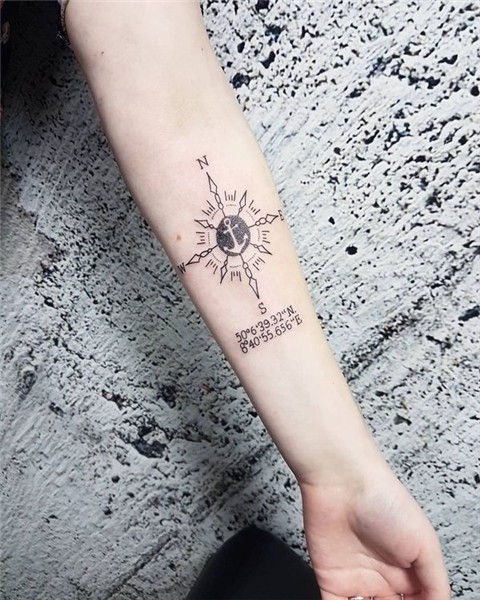 Perfectly Place Compass Tattoo Designs to Look Beautiful & S