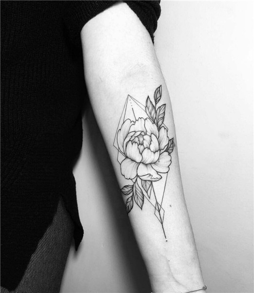Pin by Christine Pimental on tatu Geometric flower tattoo, G