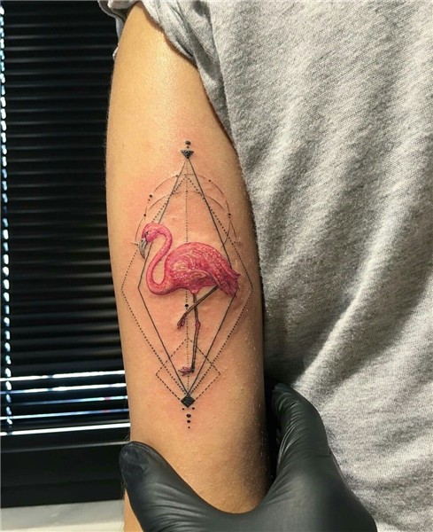 Pin by Sıla Oğuz on TATTOO Flamingo tattoo, Geometric tattoo