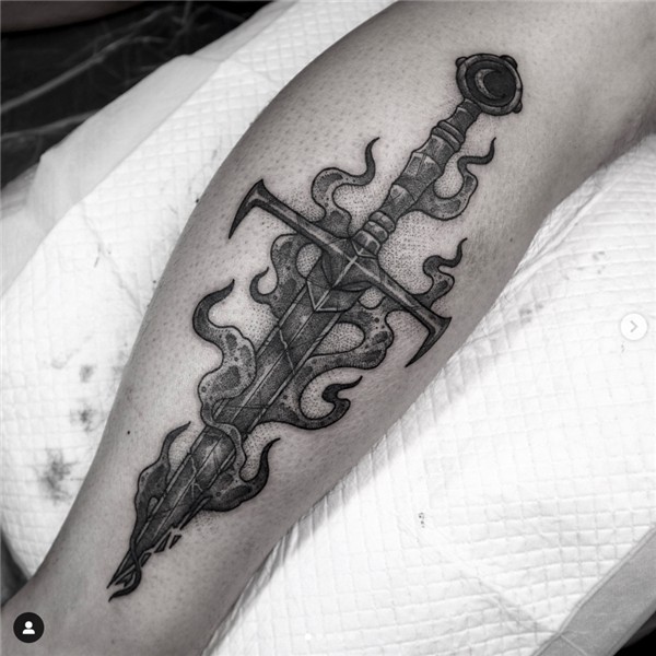 Pin de Karpyshev Ivan en sword tattoo ideas Tatuaje armadura