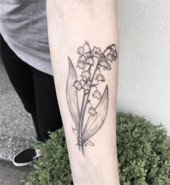 Pin on Floral Tattoo Designs