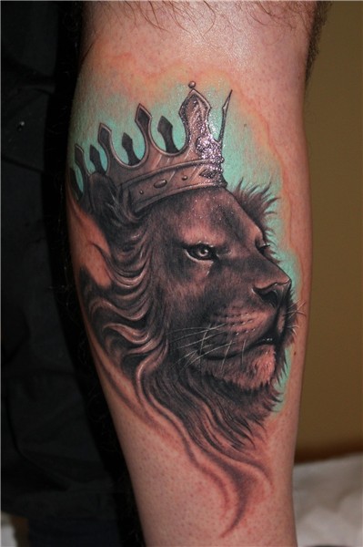 Riccardo Cassese Mens lion tattoo, Lion tattoo, Simple lion