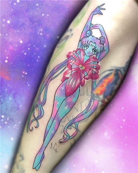 Sailor Moon done by @aurore_gothorn 🎀 ✨ Sailor moon tattoo,