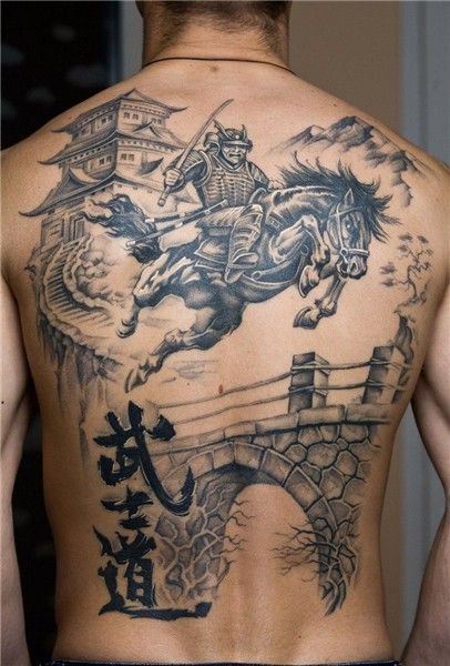 Samurai on horse and a castle tattoo on back Tatuagem de gue