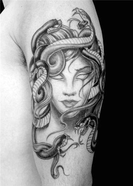 Striking Medusa. This beautiful portrait of Medusa is actual