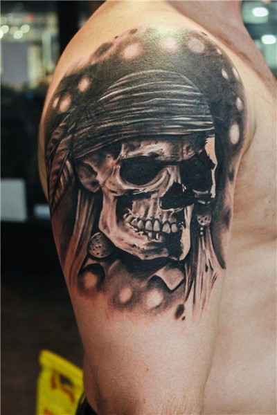 TATTOO ARTISTS/ PIERCERS Black tattoo cover up, Skull tattoo