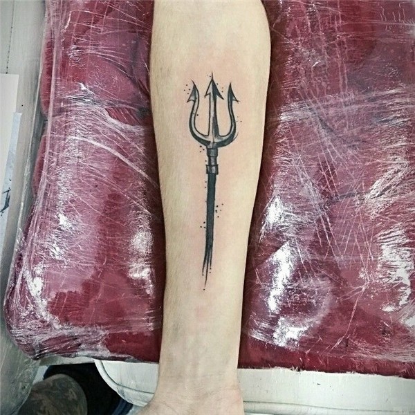 Tattoo Trident in Brazil Tatuagem de tridente, Tatuagem, Pos