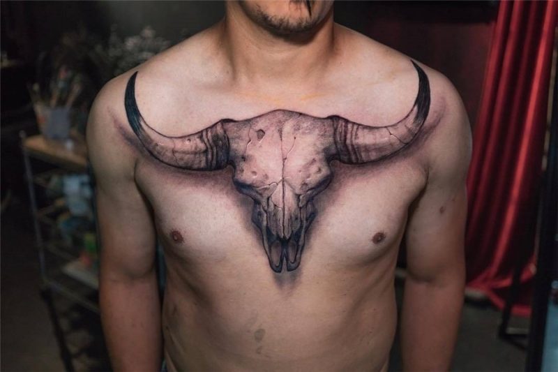 Tattoo artist Darwin Enriquez iNKPPL