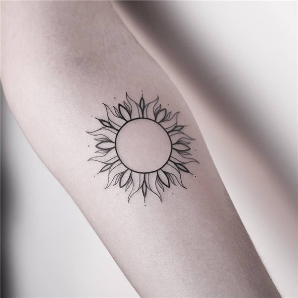 Tattoo artist by @xoxotattoo Tatuagem do sol, X tatuagem, Ta