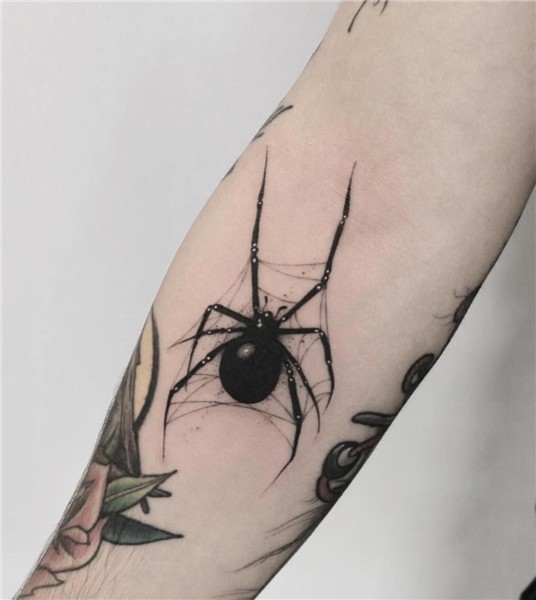 #Tattoosonneck Spider tattoo, Tattoos, Body art tattoos