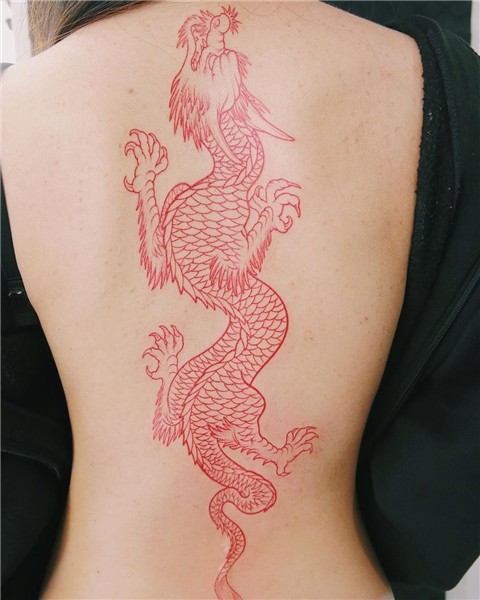 Tatuagem de dragão: 95 FOTOS e os significados desse animal