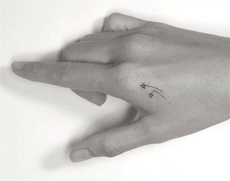 The Best 12 Shooting Star Tattoo Designs For Women - zikanar