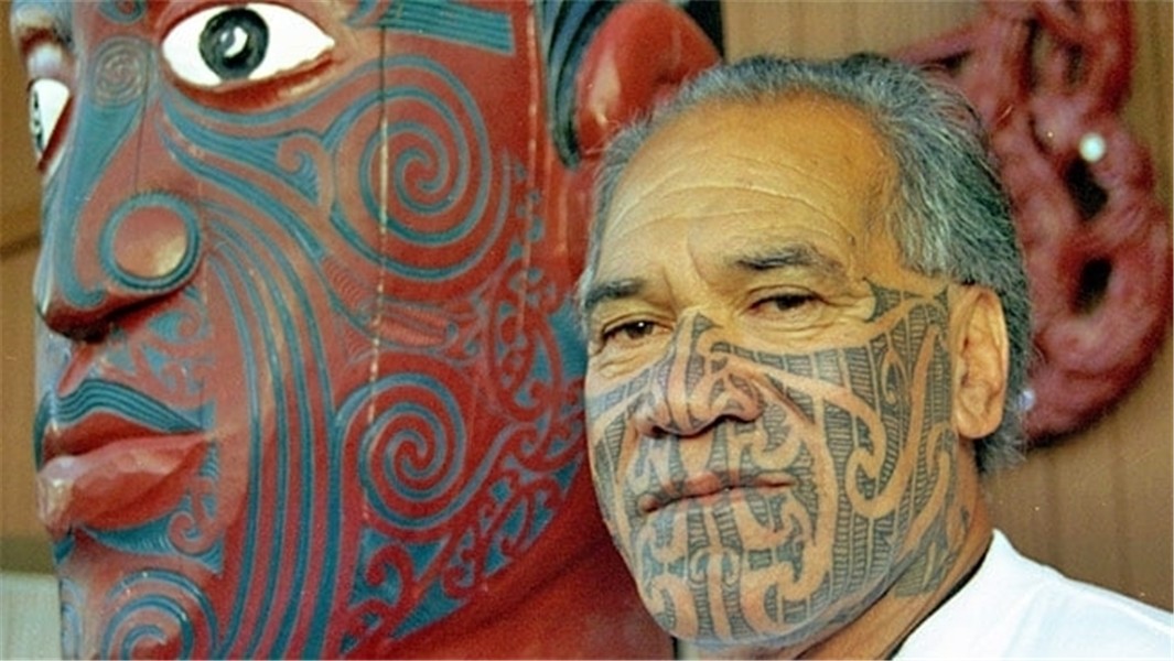 Traditional Maori Woman Face Tattoo - tattoo design