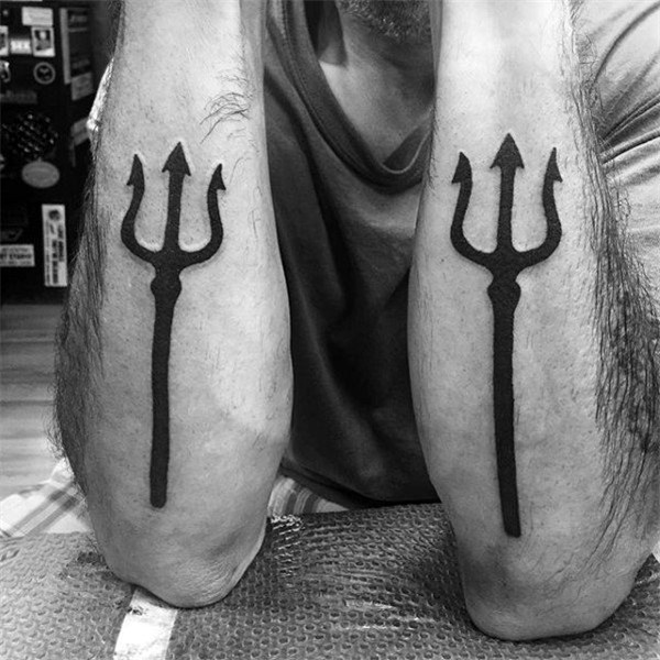 Trident Tattoo Ideas For People With A Strong Personality 🔱