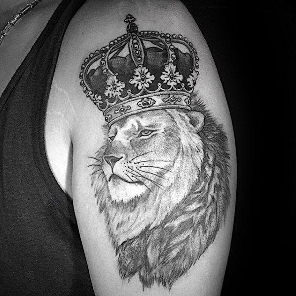 Upper Arm Male Lion With Crown Tattoo Lion tattoo, Crown tat
