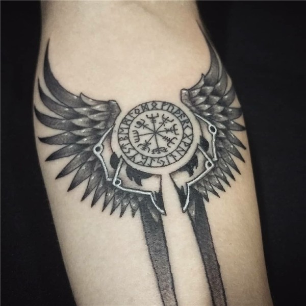 Valkyrie wings and vegvisir. Done by @amandaclemes. #tattoo