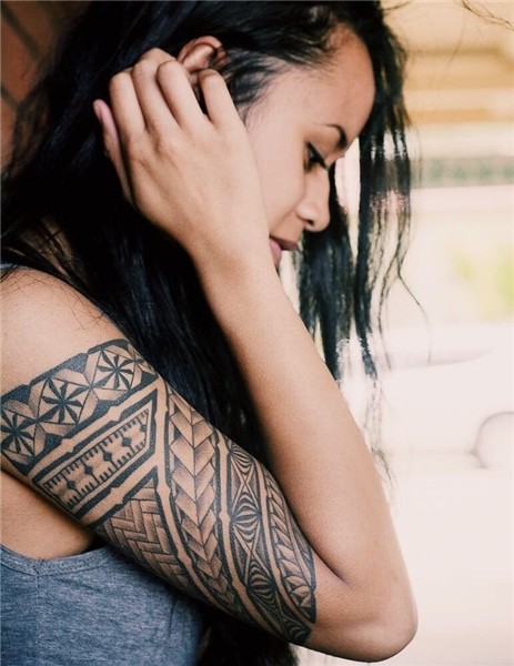VibinSol - ig:@arianaamanoni (With images) Polynesian tattoo
