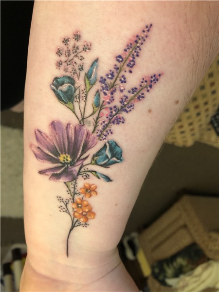 Wildflower tattoo ❤ Name tattoo on hand, Hand tattoos, Flowe