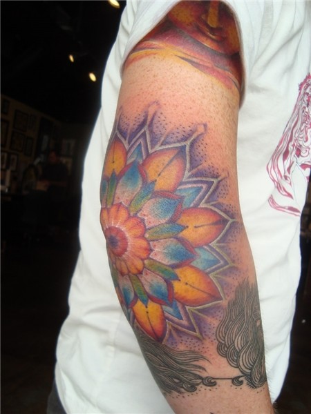 elbow tattoo elbow mandala of hurtiness Sarah de Azevedo Fli