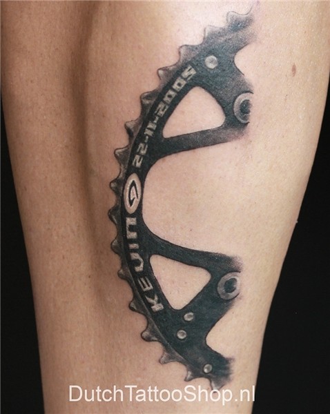 fiets-tandwiel-afdruk-bike-kuit-tattoo Dutch Tattoo Shop Fli