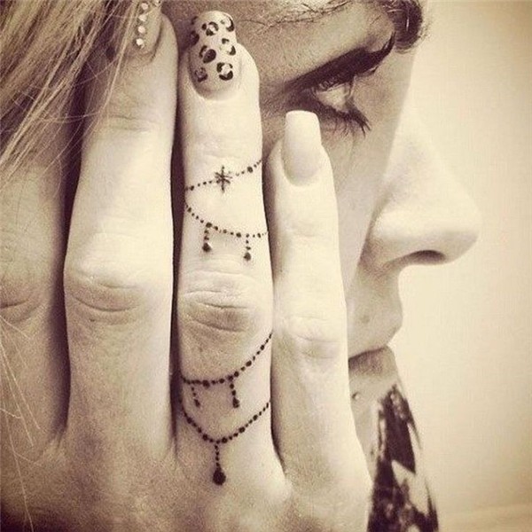 #finger #fingertattoo #bracelettattoo #lace #lacetattoo #tat