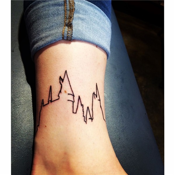 hogwarts Harry potter tattoos, Hogwarts tattoo, Tattoos