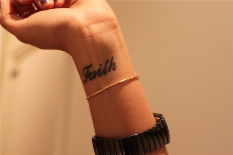 i definitely want this (:` Tatuagem de fé, Idéias de tatuage