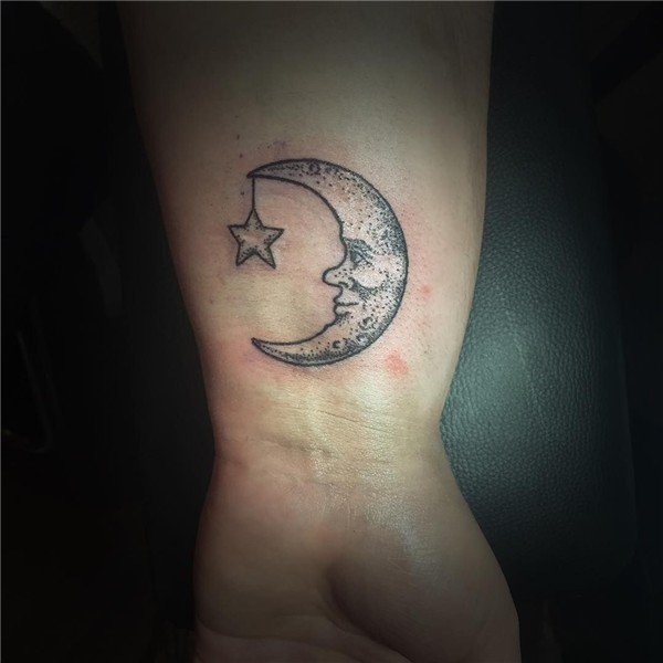 moon tattoo as it looks dramatic and fab wrist moon and star
