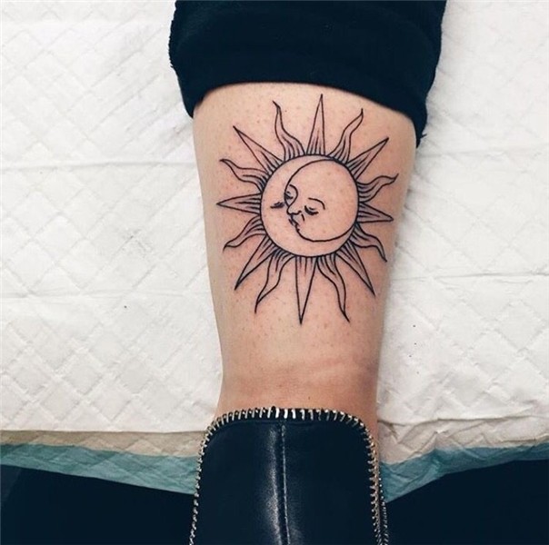 sun and moon kissing Sun tattoos, Kiss tattoos, Tattoos