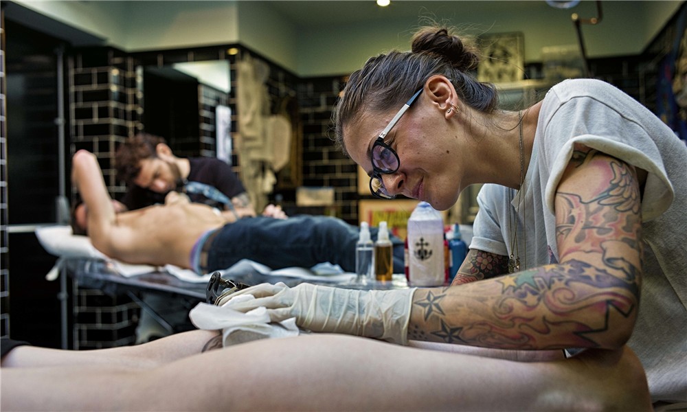 tattoo parlours - Bing images